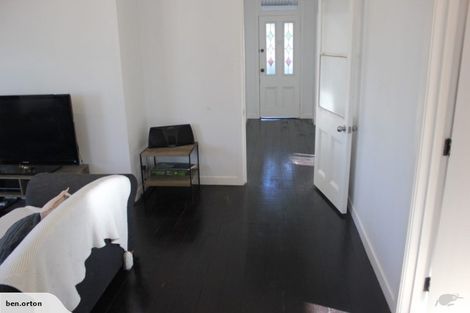 Photo of property in 423 Saint Aubyn Street West, Hastings, 4122