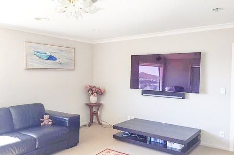 Photo of property in 60 Erlestoke Crescent, Churton Park, Wellington, 6037