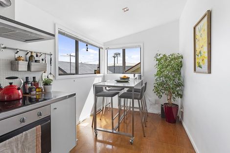 Photo of property in 398a Broadway, Miramar, Wellington, 6022