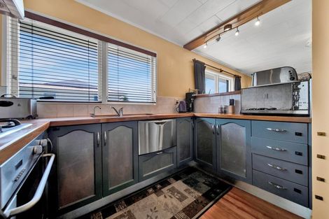 Photo of property in 7 Oleander Place, Bell Block, New Plymouth, 4312