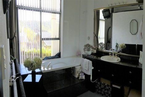 Photo of property in 27 Coates Street, Greymouth, 7805