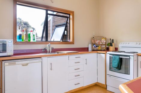 Photo of property in 41 Cornwallis Road, Cornwallis, Auckland, 0604