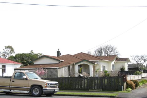 Photo of property in 26 Pembroke Road West, Stratford, 4332