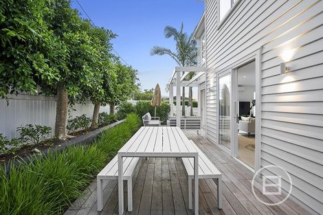Photo of property in 1a Maranui Avenue, Point Chevalier, Auckland, 1022
