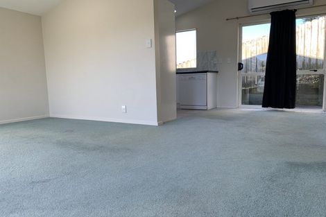 Photo of property in 12 Piper Place, Goodwood Heights, Auckland, 2105