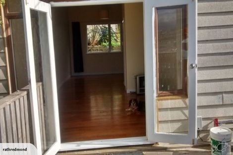 Photo of property in 63 Sutherland Road, Melrose, Wellington, 6023