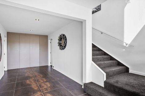 Photo of property in 49 Shandon Road, Vauxhall, Dunedin, 9013