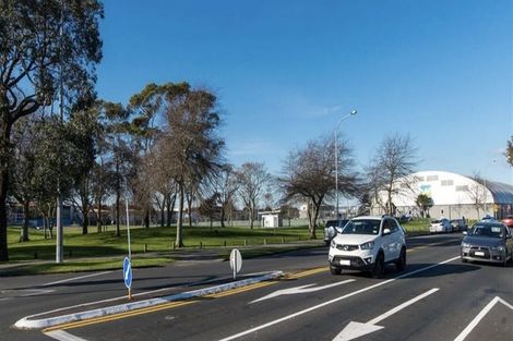 Photo of property in 3/152 Lincoln Road, Henderson, Auckland, 0610