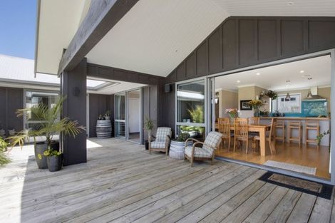 Photo of property in 17 Browns Drive, Waihi Beach, 3611