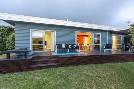 Photo of property in 12 Allen Road, Raumati Beach, Paraparaumu, 5032
