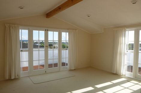 Photo of property in 4a Rewiti Avenue, Takapuna, Auckland, 0622