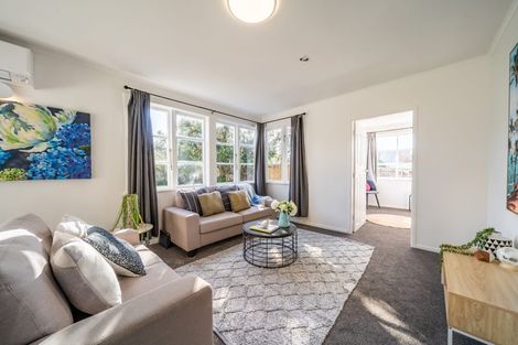 Photo of property in 25 Poole Street, Taita, Lower Hutt, 5011