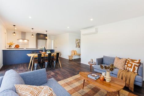 Photo of property in 8 Pahiki Crescent, Levin, 5510