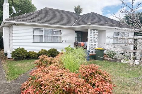 Photo of property in 26 Netherlands Avenue, Kelston, Auckland, 0602