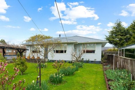 Photo of property in 240 High Street North, Carterton, 5713