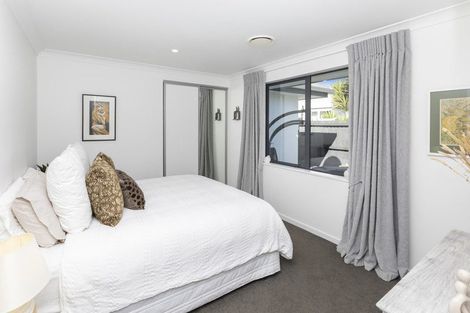 Photo of property in 16 Fishermans Rest, Waimairi Beach, Christchurch, 8083