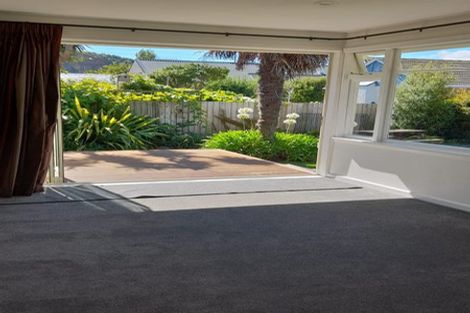 Photo of property in 43 Colenso Street, Sumner, Christchurch, 8081