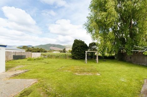 Photo of property in 36 Kowhai Street, Tokomaru, Palmerston North, 4474