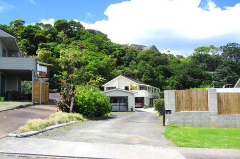 Photo of property in 36 Zita Avenue, Matakatia, Whangaparaoa, 0930