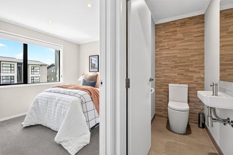 Photo of property in 46 Hobsonville Point Road, Hobsonville, Auckland, 0616