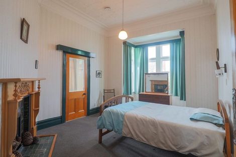 Photo of property in 18 Tomahawk Road, Andersons Bay, Dunedin, 9013