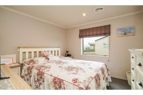 Photo of property in 33 Oteramika Road, Rockdale, Invercargill, 9812