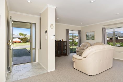 Photo of property in 1 Peregrine Place, Welcome Bay, Tauranga, 3112