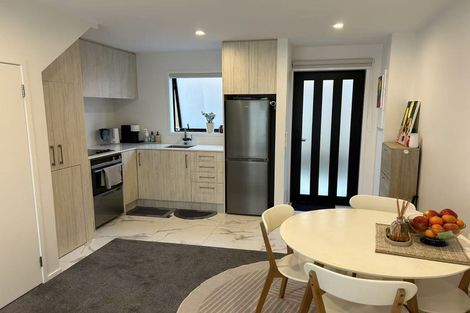 Photo of property in 5/21 Karamu Street, Te Atatu Peninsula, Auckland, 0610