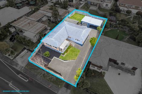 Photo of property in 19 Lawrence Crescent, Hillpark, Auckland, 2102