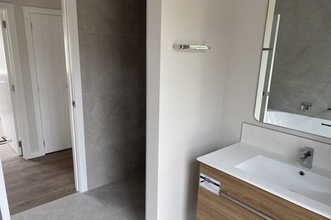 Photo of property in 2 Grove Lane, Omokoroa, 3114