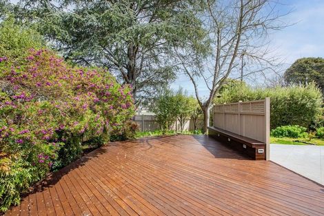 Photo of property in 2 Carrington Avenue, Hillcrest, Hamilton, 3216