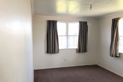 Photo of property in 70 Sedcole Street, Pahiatua, 4910