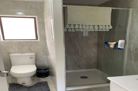 Photo of property in 43 Gosford Drive, Botany Downs, Auckland, 2010