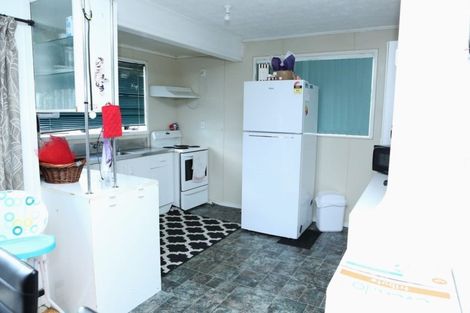 Photo of property in 6 Bettina Place, Manurewa, Auckland, 2102