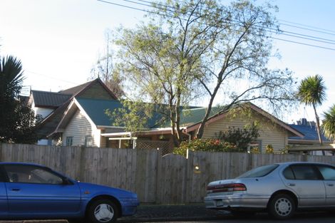 Photo of property in 16a Knighton Road, Hillcrest, Hamilton, 3216