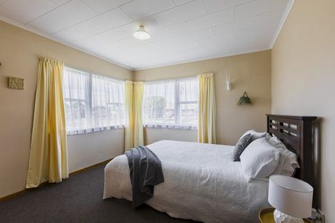 Photo of property in 10 Trevelyan Street, Onekawa, Napier, 4110