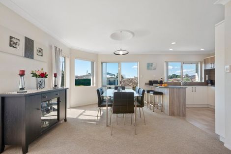 Photo of property in 28 Ngahere Street, Otumoetai, Tauranga, 3110