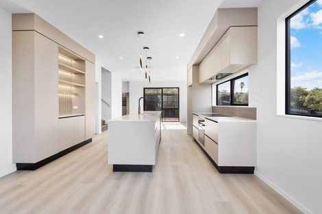 Photo of property in 12a Rewi Street, Torbay, Auckland, 0630