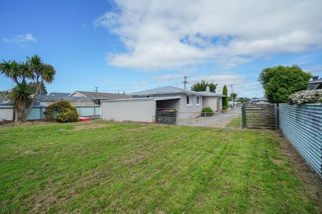 Photo of property in 15 Park Street, Winton, 9720