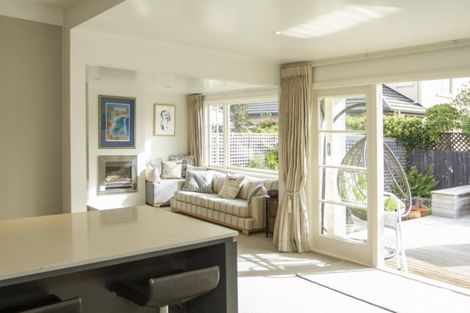 Photo of property in 5a Roa Road, Fendalton, Christchurch, 8041