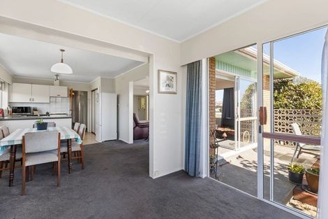Photo of property in 16 Bronte Place, Whalers Gate, New Plymouth, 4310