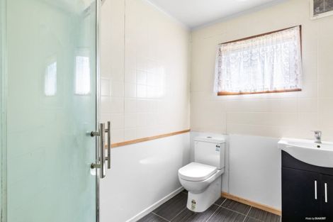Photo of property in 605 Glenfield Road, Totara Vale, Auckland, 0629