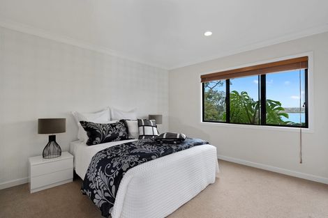 Photo of property in 7 Chatham Avenue, Paremoremo, Auckland, 0632