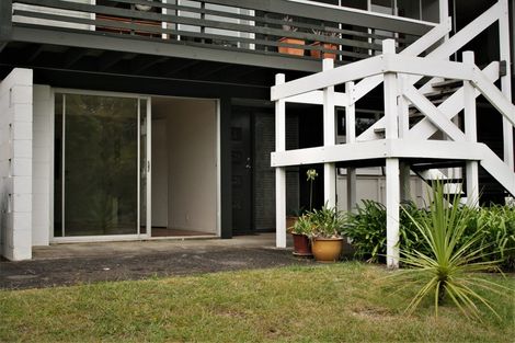 Photo of property in 4 Gerwyn Place, Pakuranga Heights, Auckland, 2010