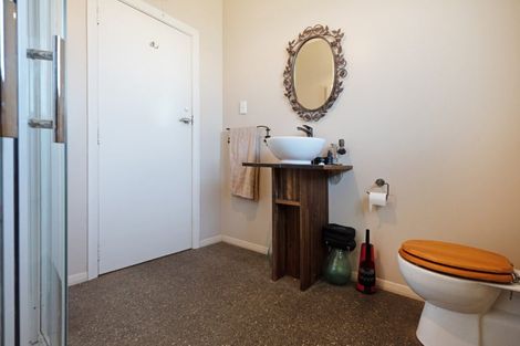 Photo of property in 766 State Highway 1, Manakau, Levin, 5573
