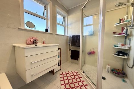 Photo of property in 27 Rimu Street, Naenae, Lower Hutt, 5011