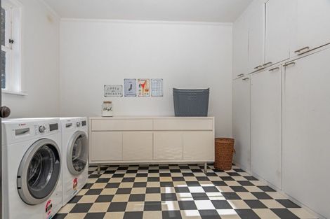 Photo of property in Kaingahou, 642 Pioneer Highway, Highbury, Palmerston North, 4412