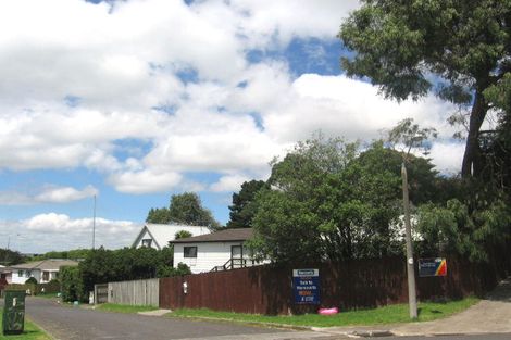 Photo of property in 1/15 Wilkie Place, Mount Wellington, Auckland, 1060