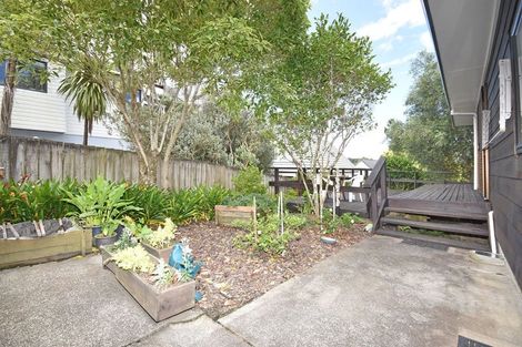 Photo of property in 8/37a Glengarry Road, Glen Eden, Auckland, 0602