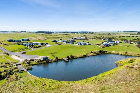 Photo of property in 10 Rosemount Road, Waverley, 4591